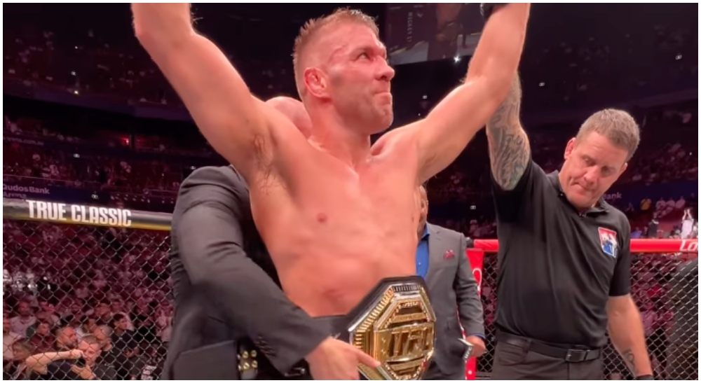 Dricus du Plessis Defeats Strickland – Wins by Decision Again