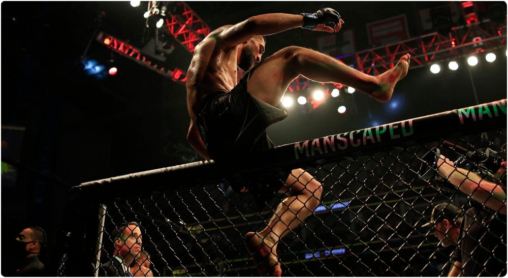 khamzat chimaev alex pereira staredown